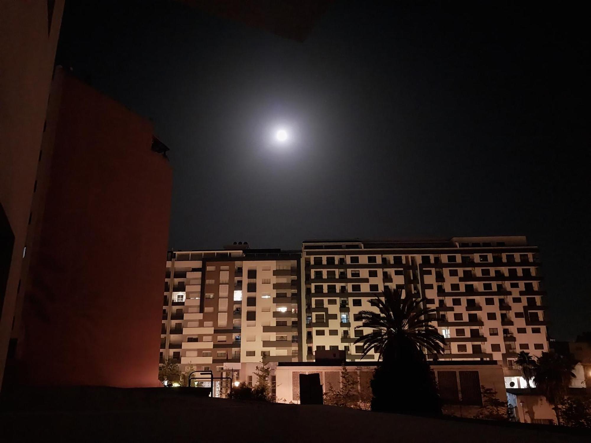 Eftalya Hostel Tanger Bagian luar foto